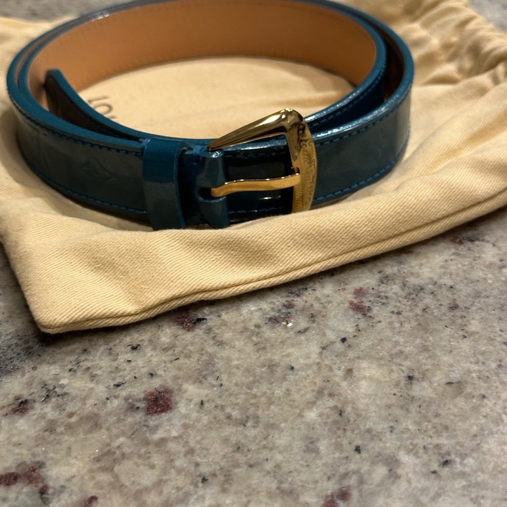 NEW; Louis Vuitton Phoenix 25MM Monogram Vernis patent leather belt in turquoise - Picture 3 of 15